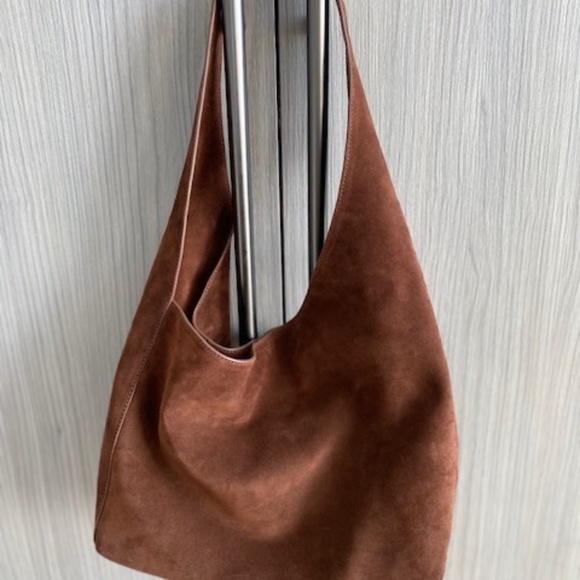 Elegant Brown Suede Shoulder Bag - Picture 5 of 5